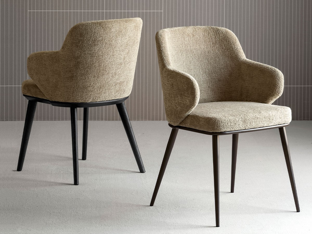 Foyer spisestuestol med arm, metallben