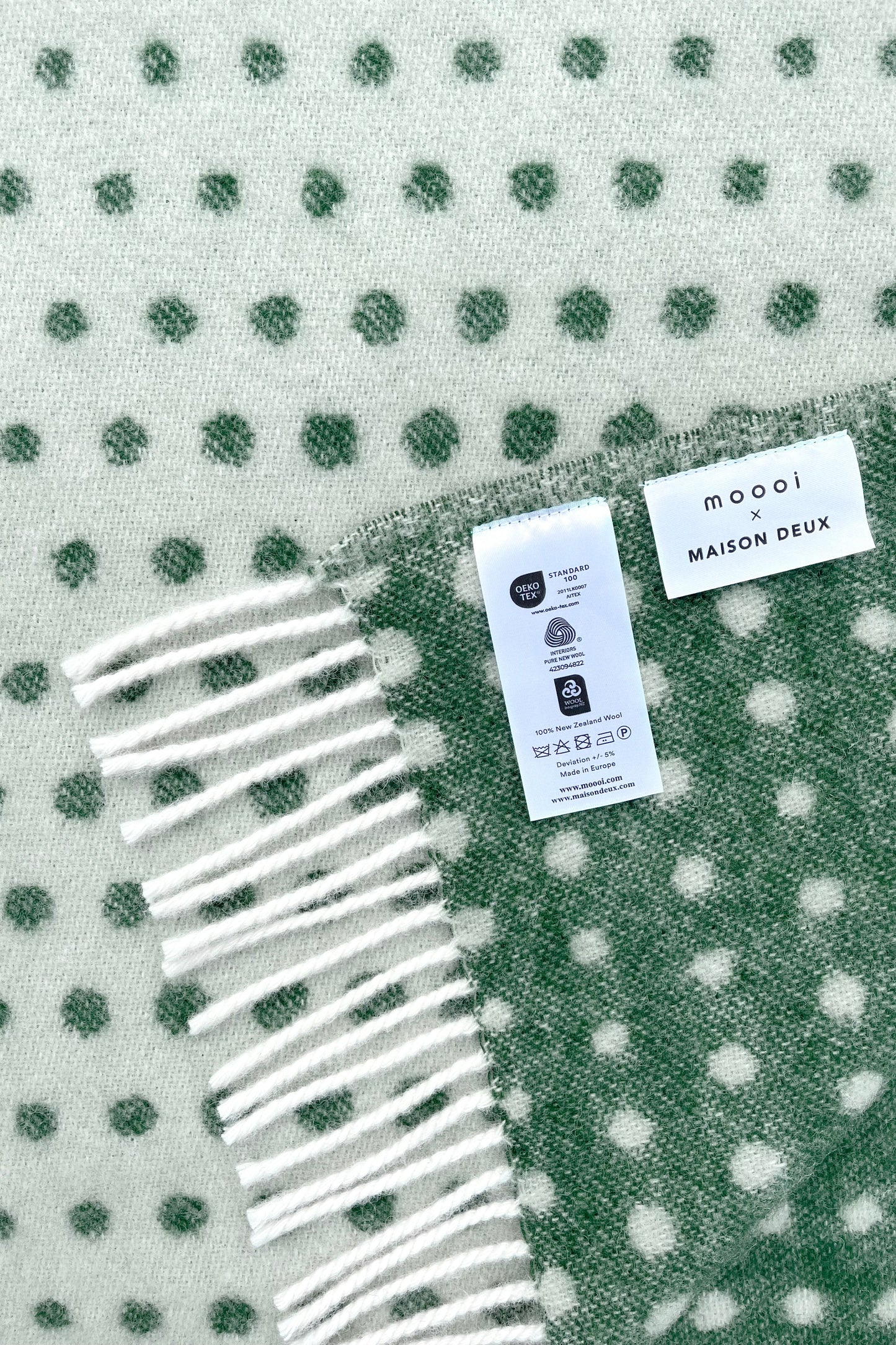 Moooi Blooming Seadragon Ullpledd_Sage forrest