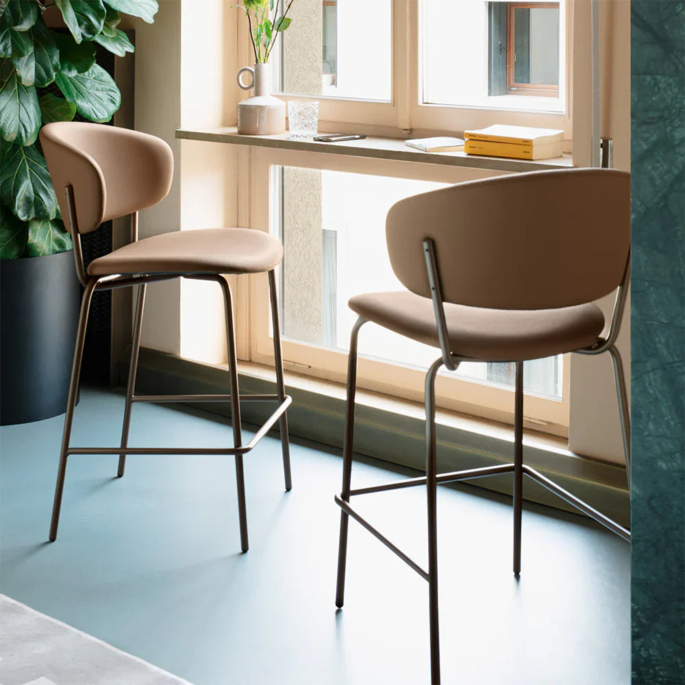 Desy Barstol med metallben