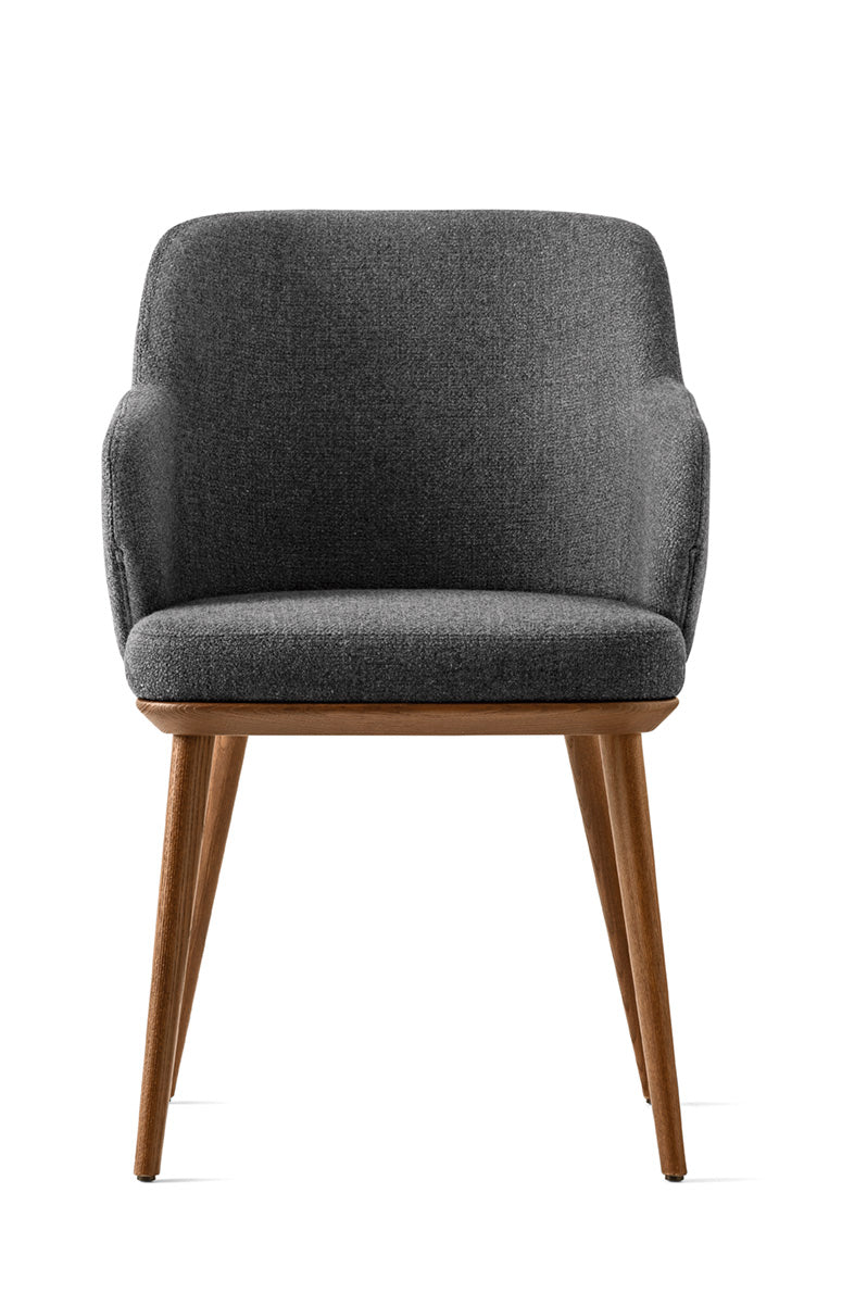 Foyer spisestuestol med arm, treben