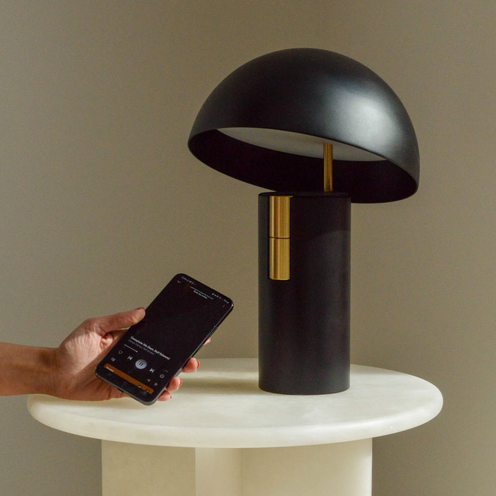 Alto høytaler lampe, en del av kategorien høytaler - At Home Interiør