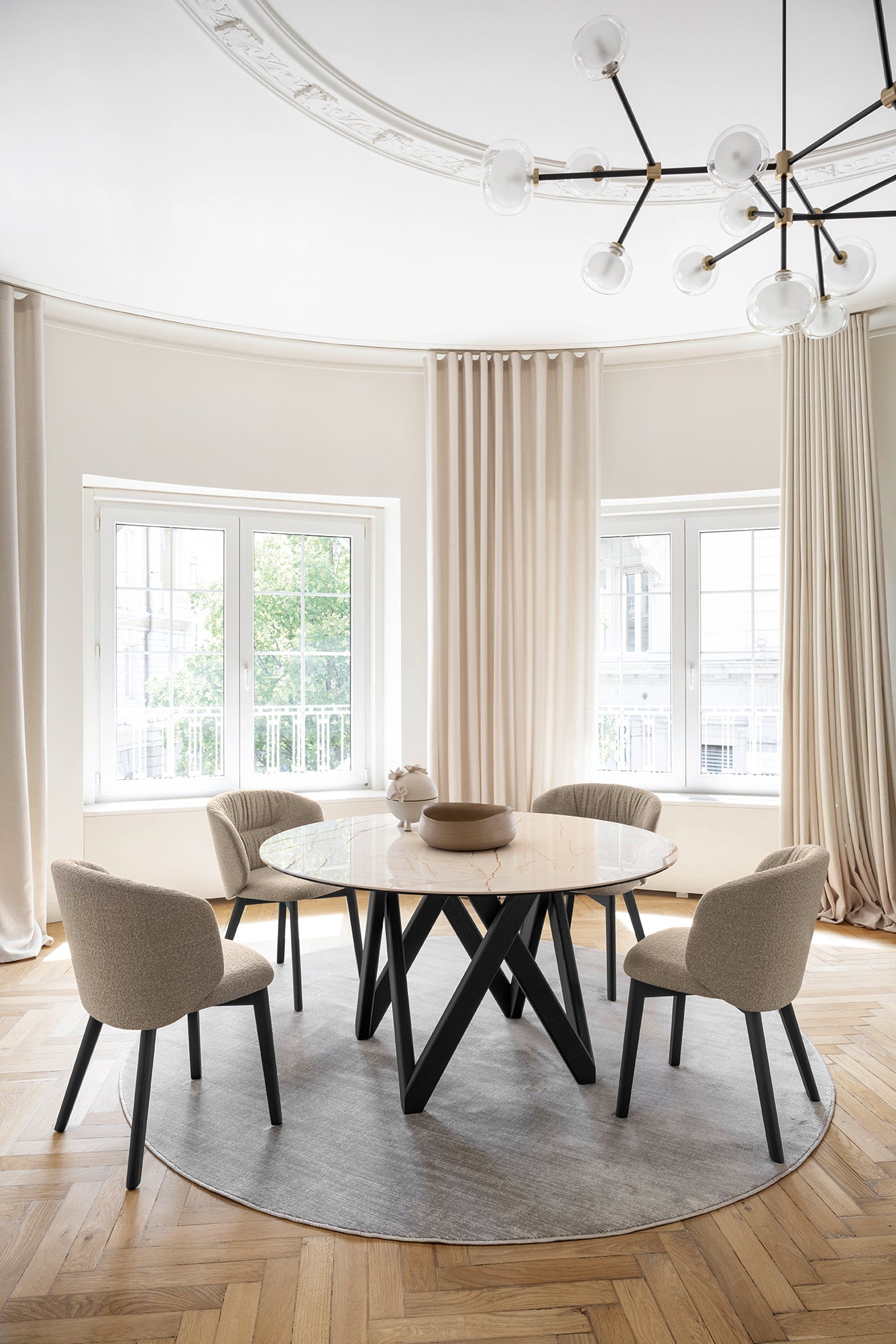 Cartesio Rundt spisebord wood, en del av kategorien Spisebord - At Home Interiør