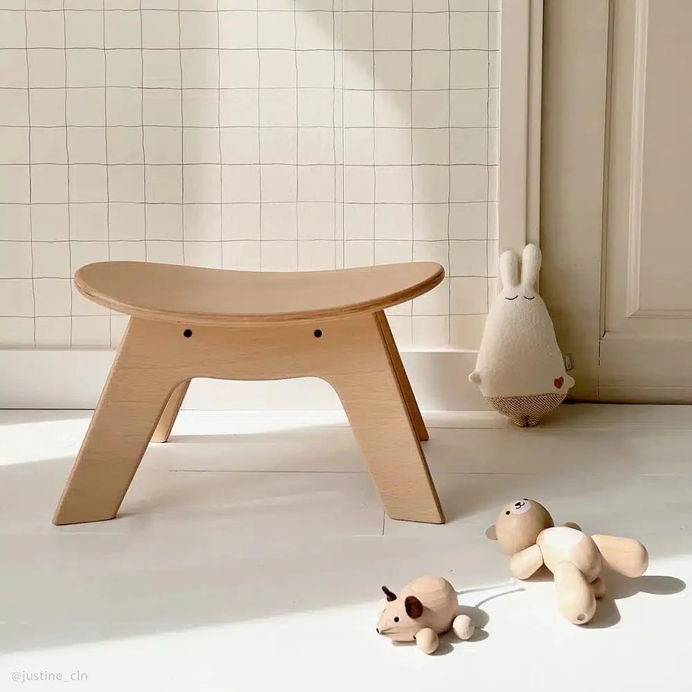 Charlie Crane HIRO stool, en del av kategorien Furniture - At Home Interiør