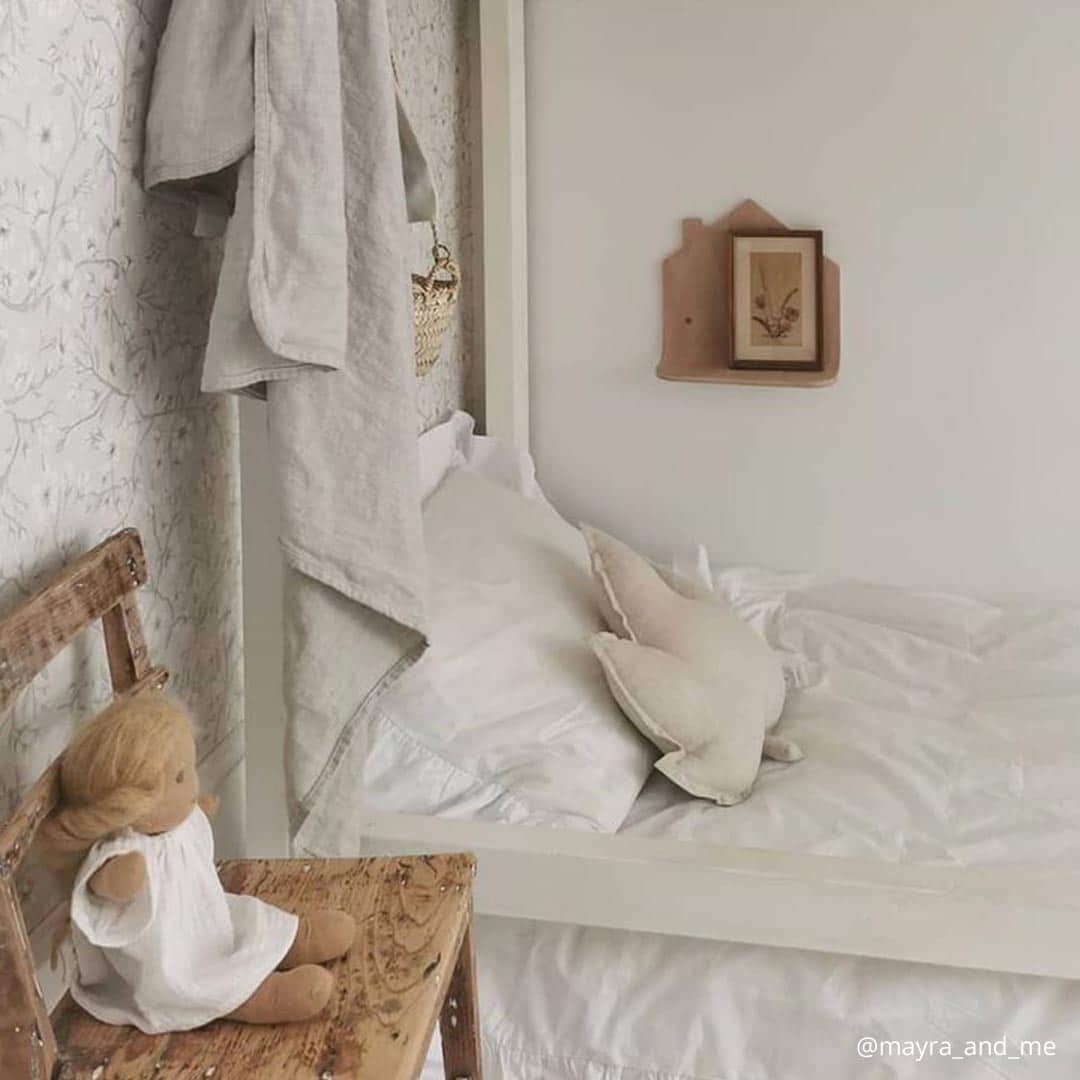 Charlie Crane Popi Shelf, en del av kategorien Furniture - At Home Interiør