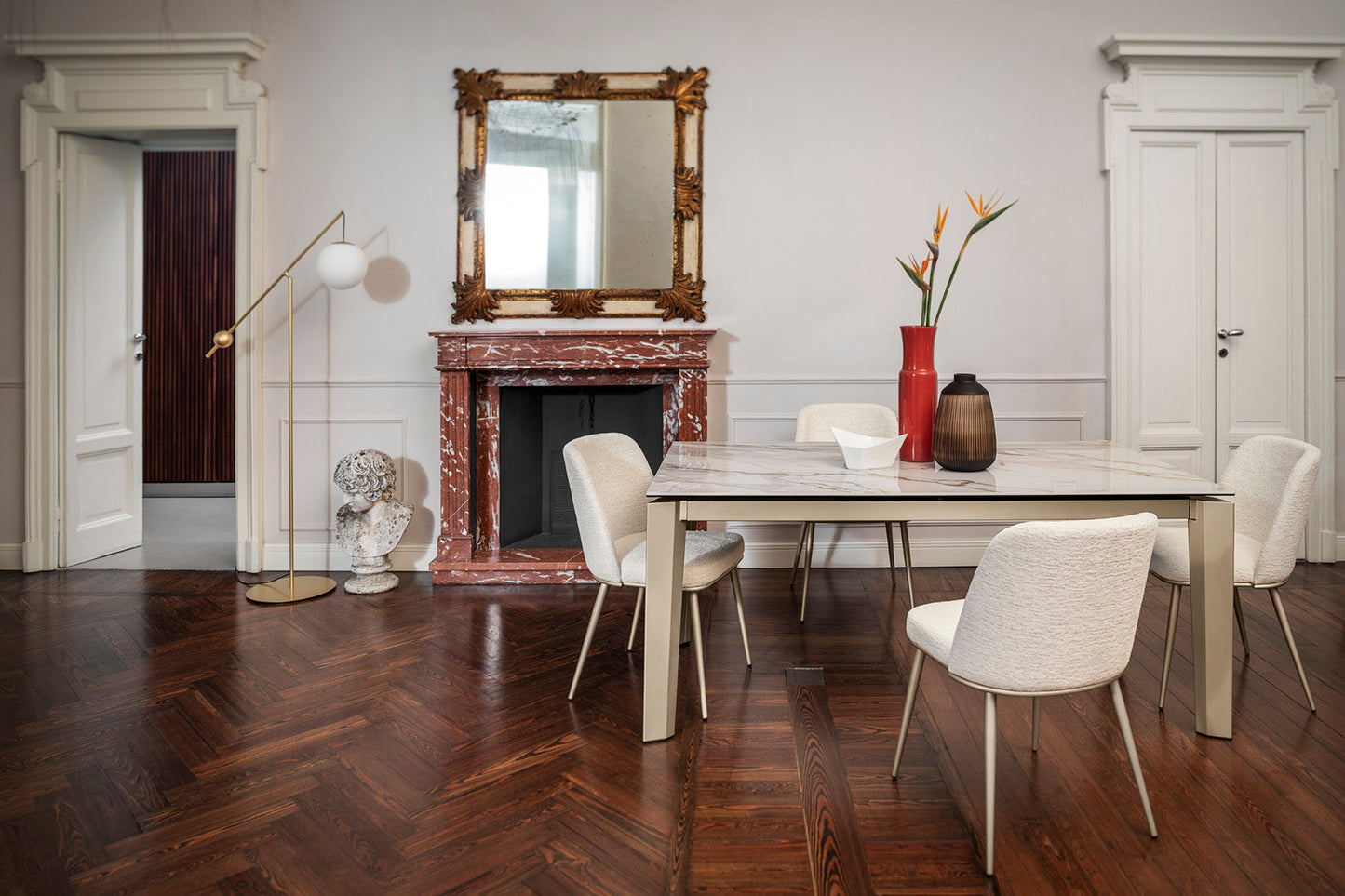 Foyer spisestuestol, metallben