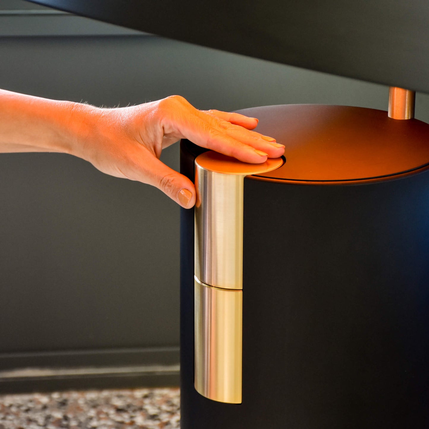 Grande Alto høytaler lampe, en del av kategorien høytaler - At Home Interiør