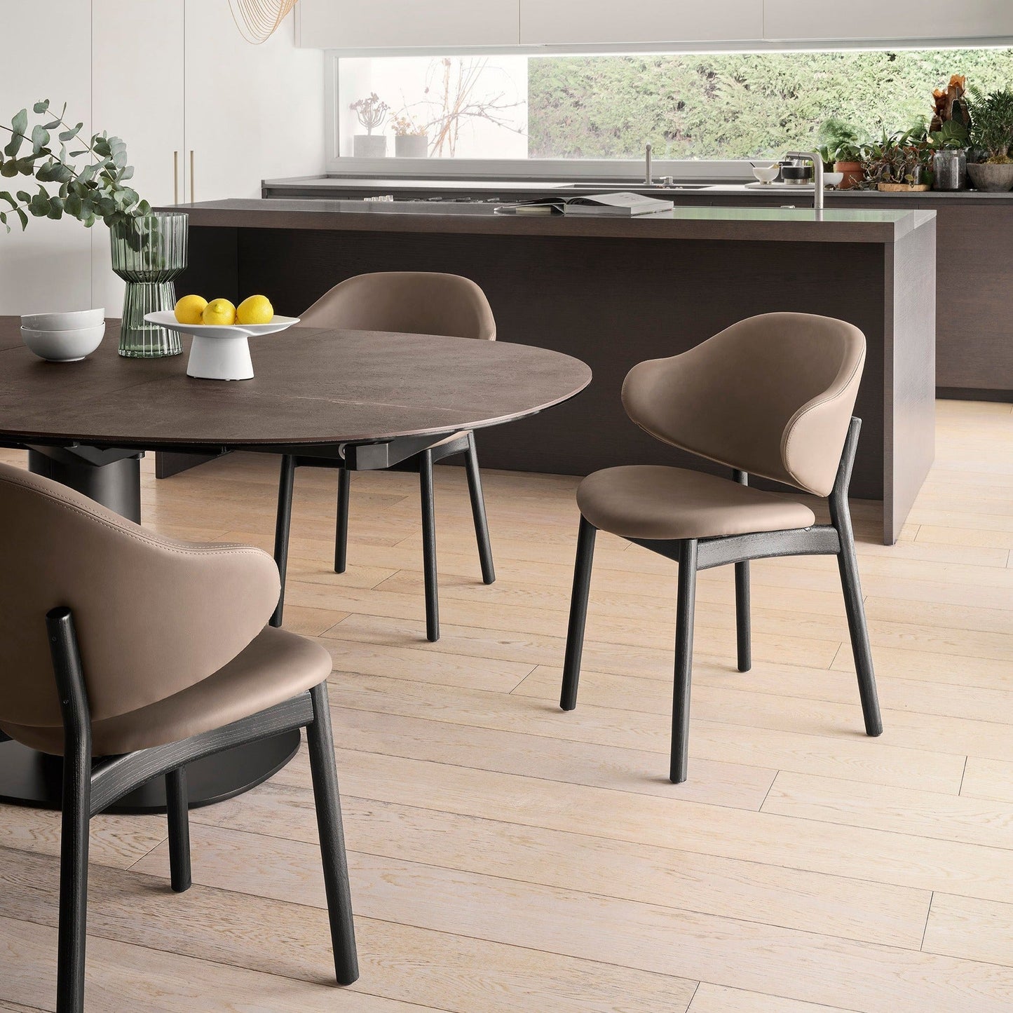 Holly spisestuestol med treben, CS2080, en del av kategorien spisestuestol - At Home Interiør