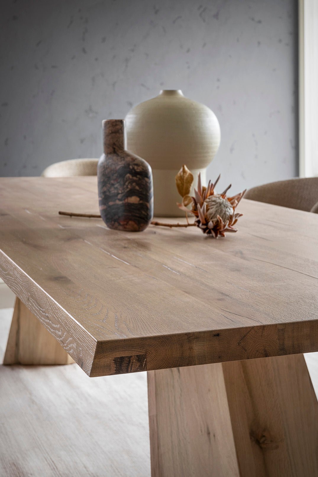 Icaro spisebord i heltre Nyhet, en del av kategorien Spisebord - At Home Interiør