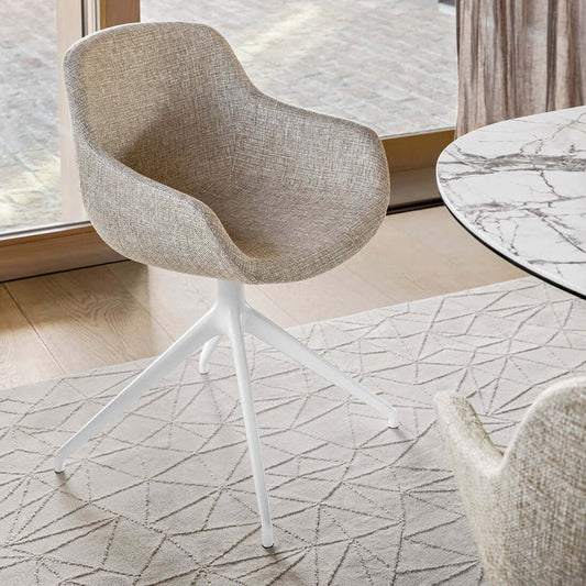 Igloo Spisestuestol dreiefot, en del av kategorien spisestuestol - At Home Interiør