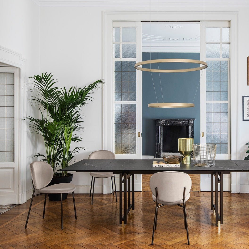 Ines spisestuestol med metallben, CS2004, en del av kategorien spisestuestol - At Home Interiør