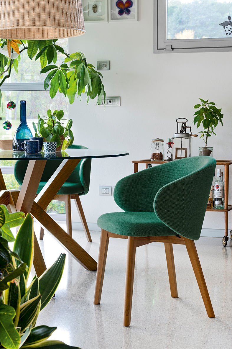 Mikado 140 Glass spisebord, en del av kategorien Spisebord - At Home Interiør