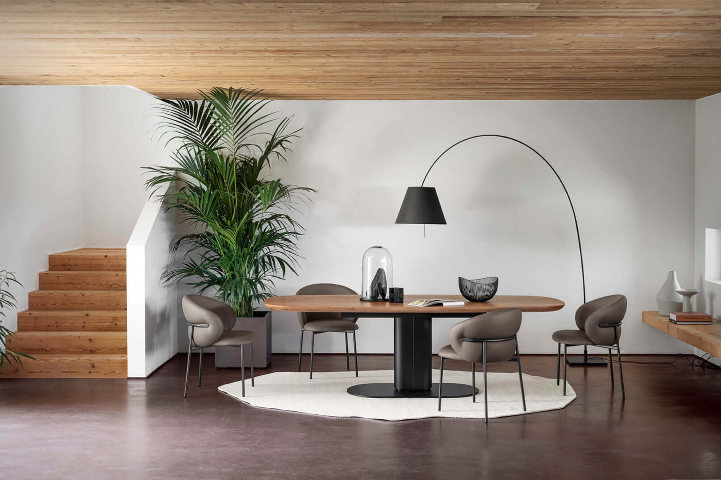 Oleandro spisestuestol 2.0 med metallben NYHET, en del av kategorien spisestuestol - At Home Interiør