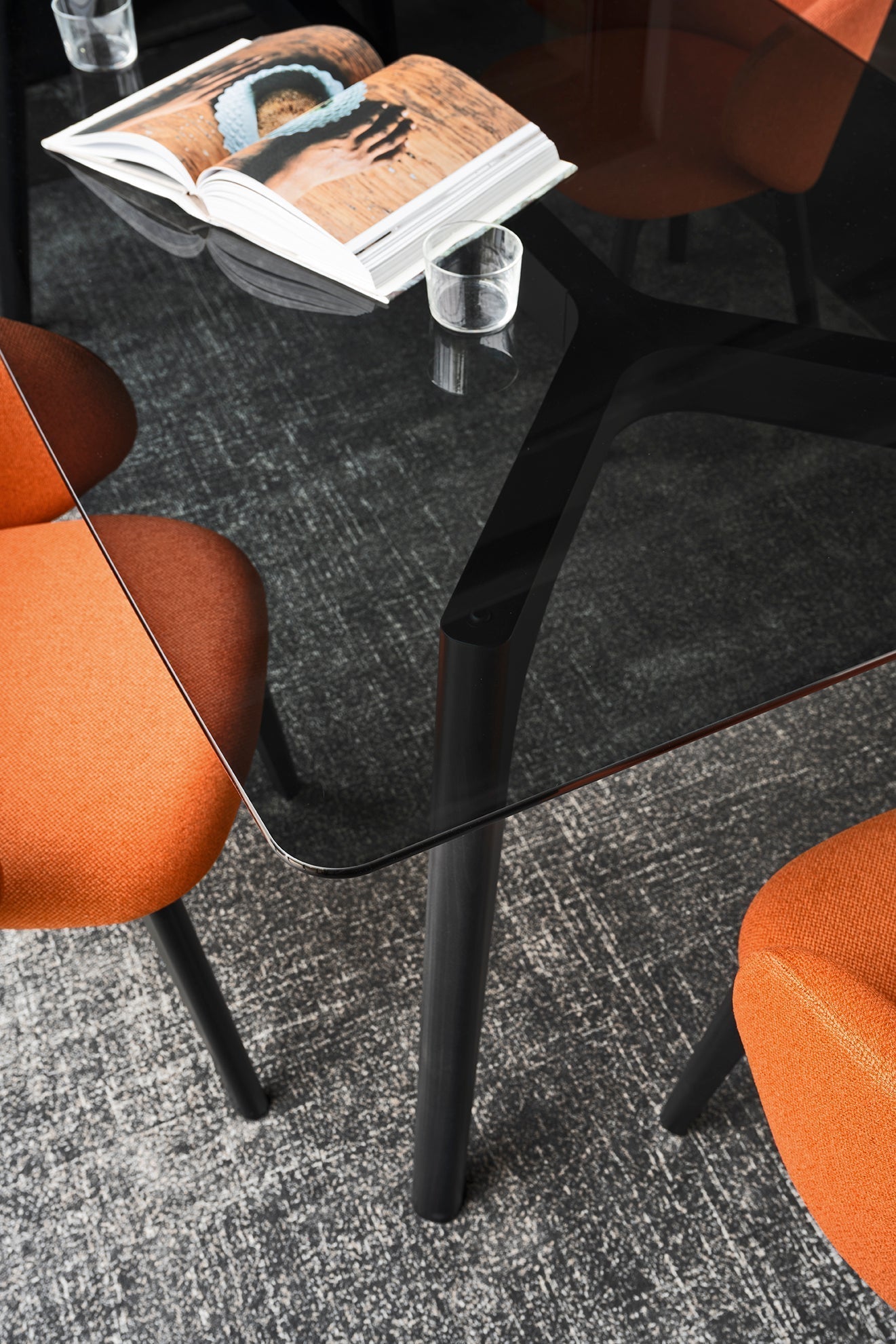 POD 180 spisebord, en del av kategorien spisebord - At Home Interiør