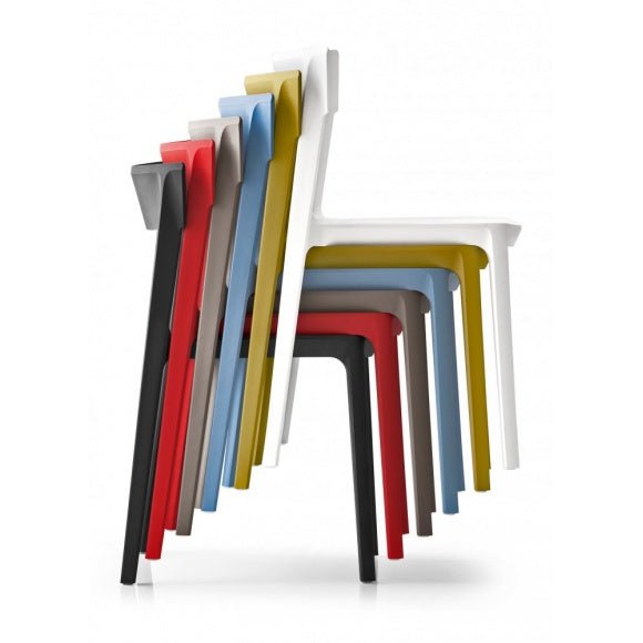 SKIN ute/inne stol, en del av kategorien Spisestuestol - At Home Interiør