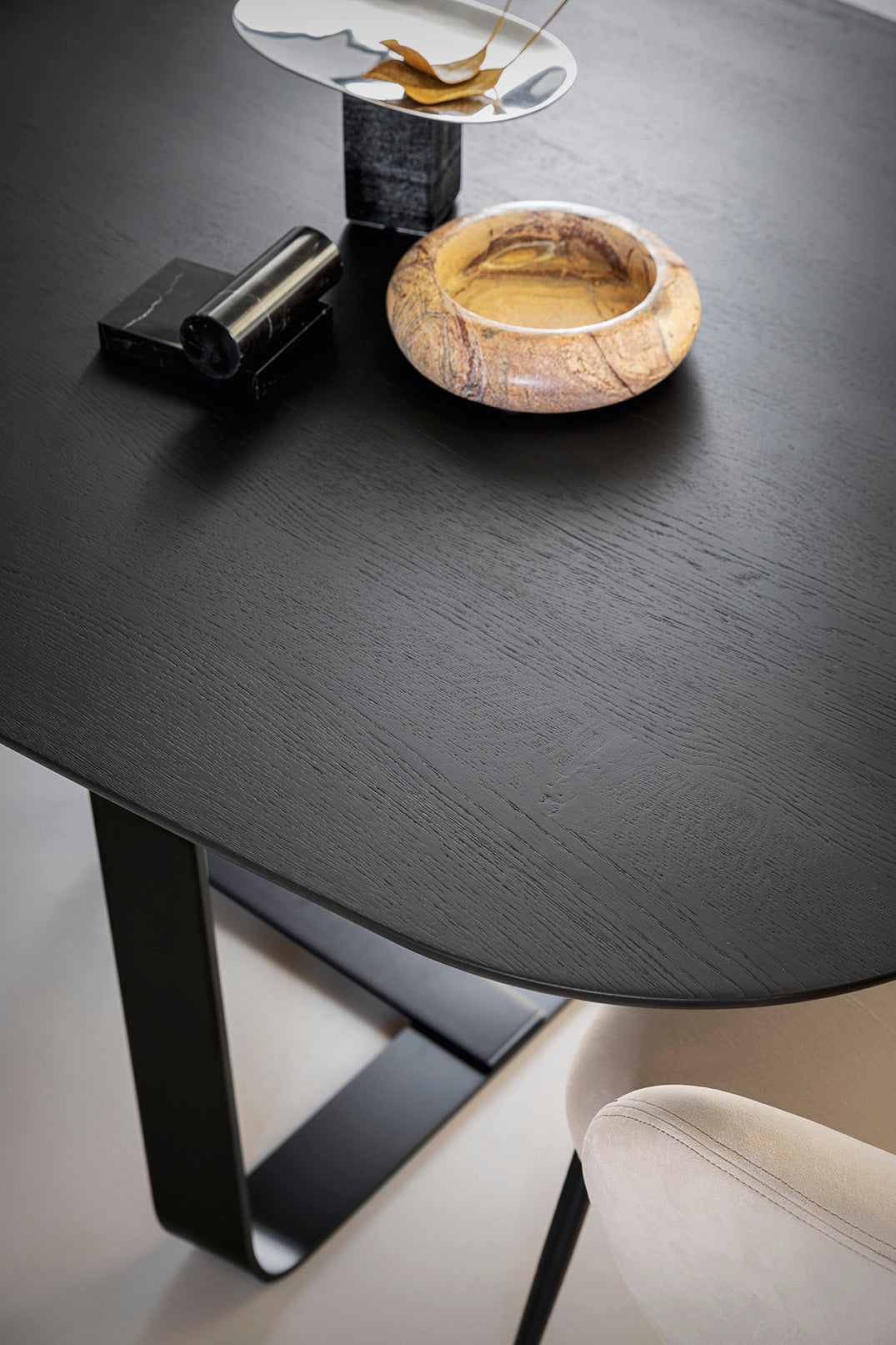 Sunshine spisebord i heltre Nyhet, en del av kategorien Spisebord - At Home Interiør