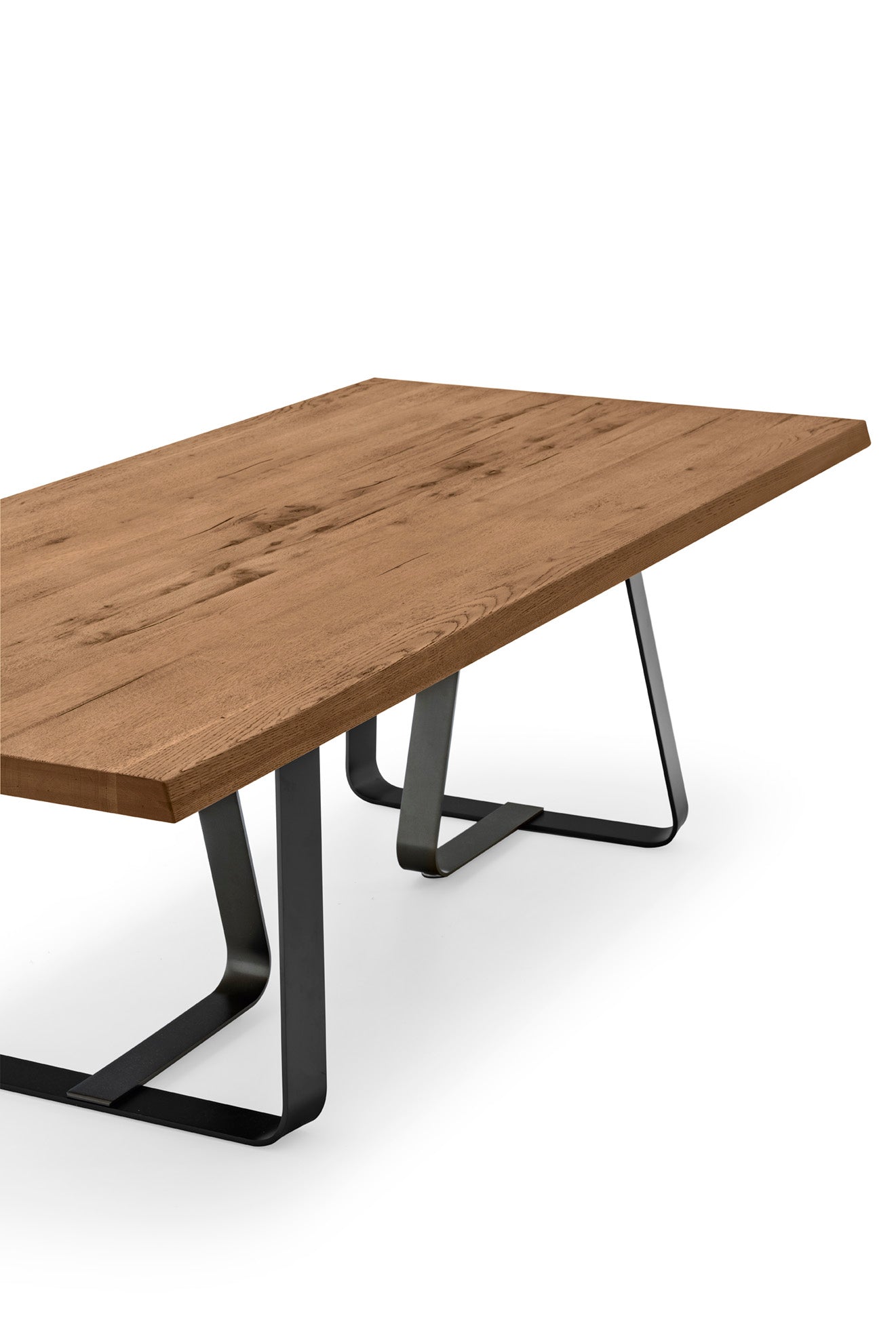 Sunshine spisebord i heltre Nyhet, en del av kategorien Spisebord - At Home Interiør