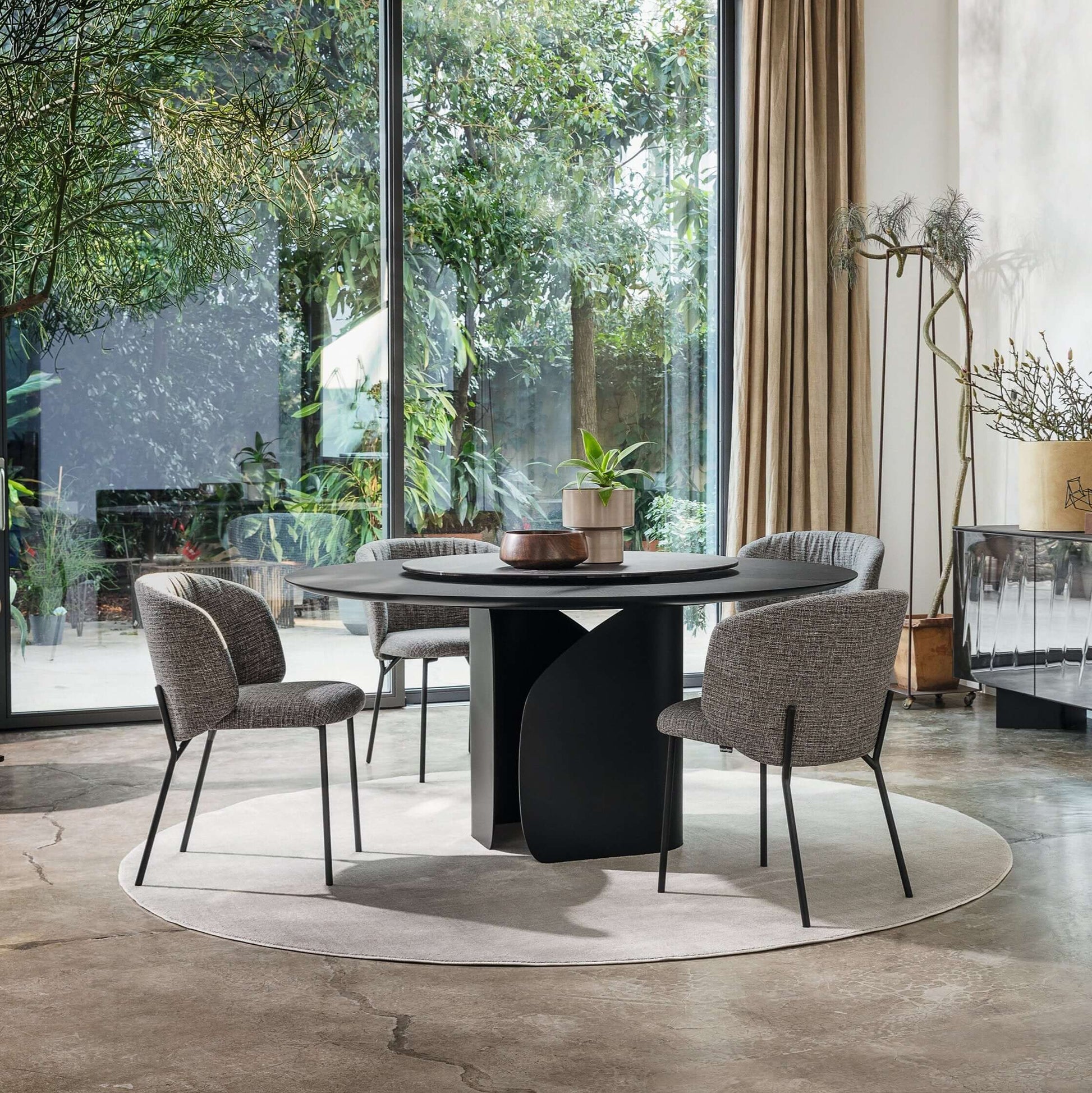 Sweel spisestuestol, metallben, en del av kategorien spisestuestol - At Home Interiør