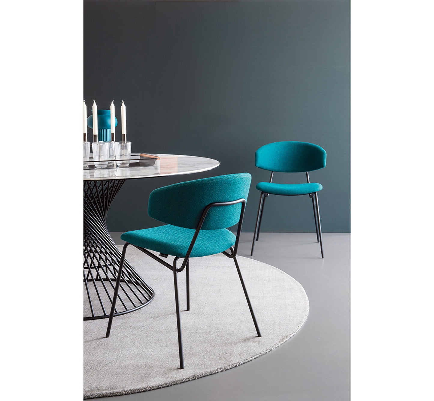 Vortex 140 Ceramic spisebord, en del av kategorien Spisebord - At Home Interiør