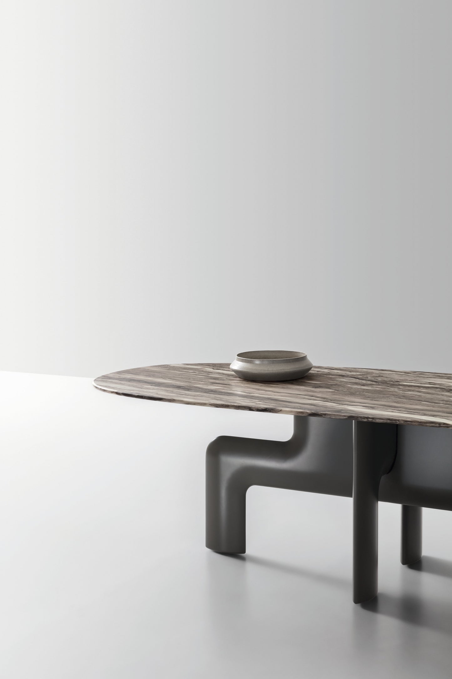 Biarittz spisebord marmor